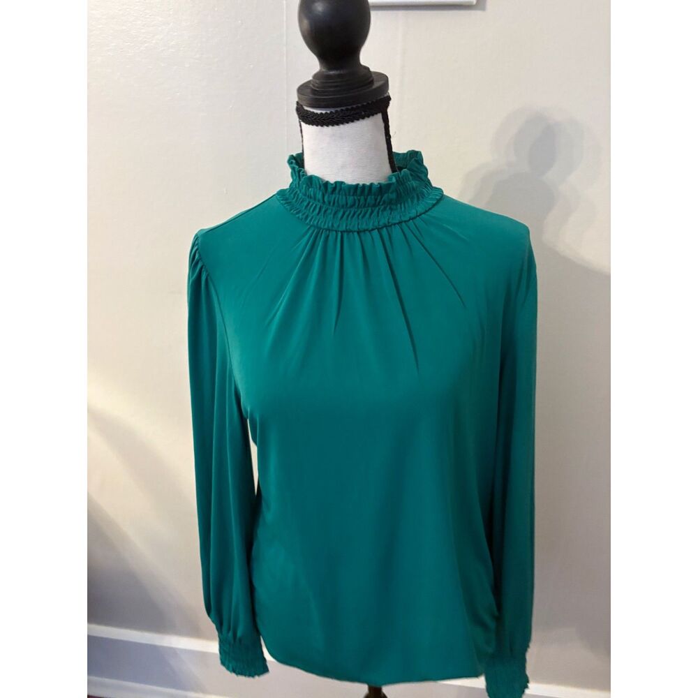 Ann Taylor Factory Emerald Green Smocked Mock-Neck Blouse – Size Medium